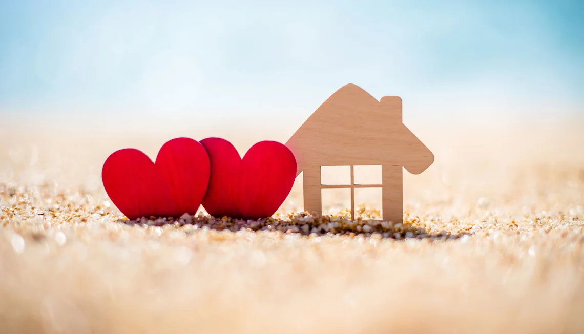 FALLING IN LOVE WITH YOUR NEW HOME